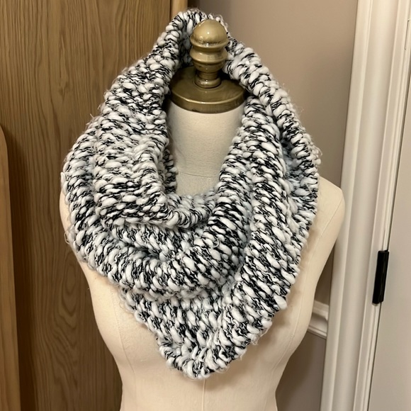 Express Accessories - Express Infinity Scarf